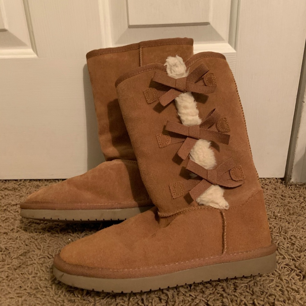 Kookaburra by UGG chestnut boots